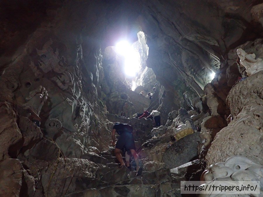 アンフー洞窟